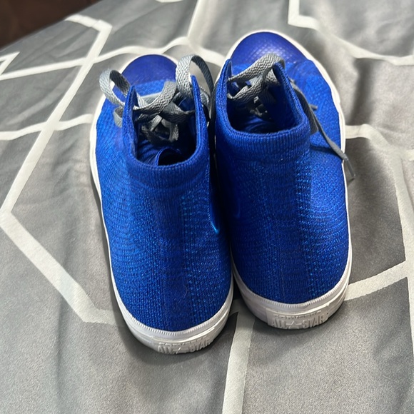 Converse high tops, beautiful blue knit fabric - Picture 4 of 4